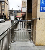 成都不銹鋼拉閘，成都不銹鋼旗桿_，成都不銹鋼單元門