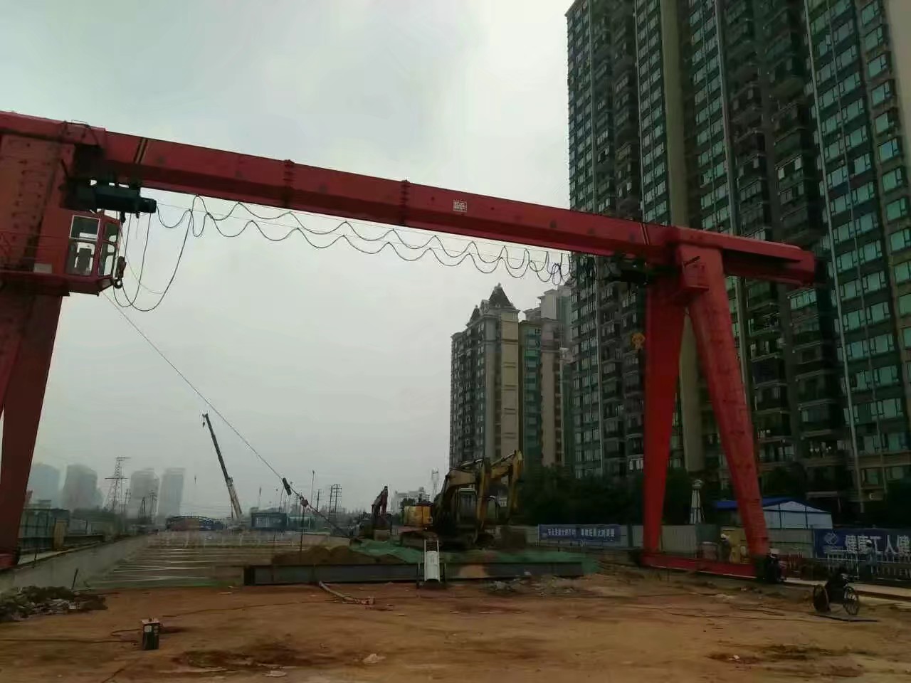 門式起重機出租_河南超值起重機租賃