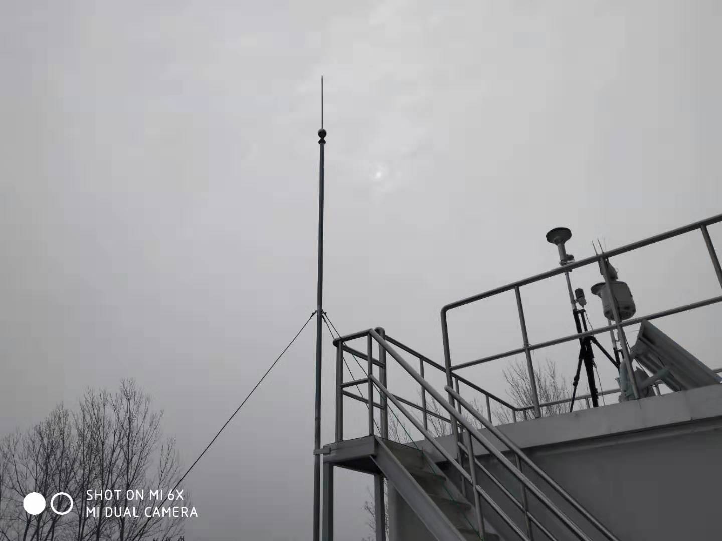 鄭州環境空氣質量自動監測站不銹鋼避雷針安裝