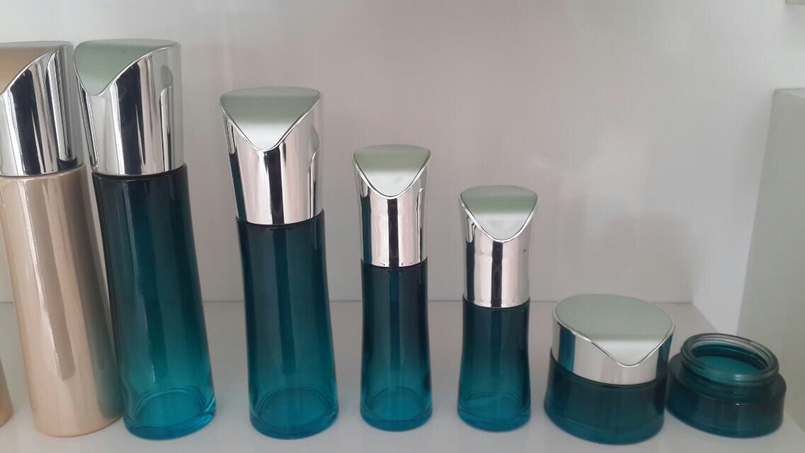 化妝品玻璃瓶生產廠家_玻璃瓶生產廠家_化妝品包裝瓶生產廠家